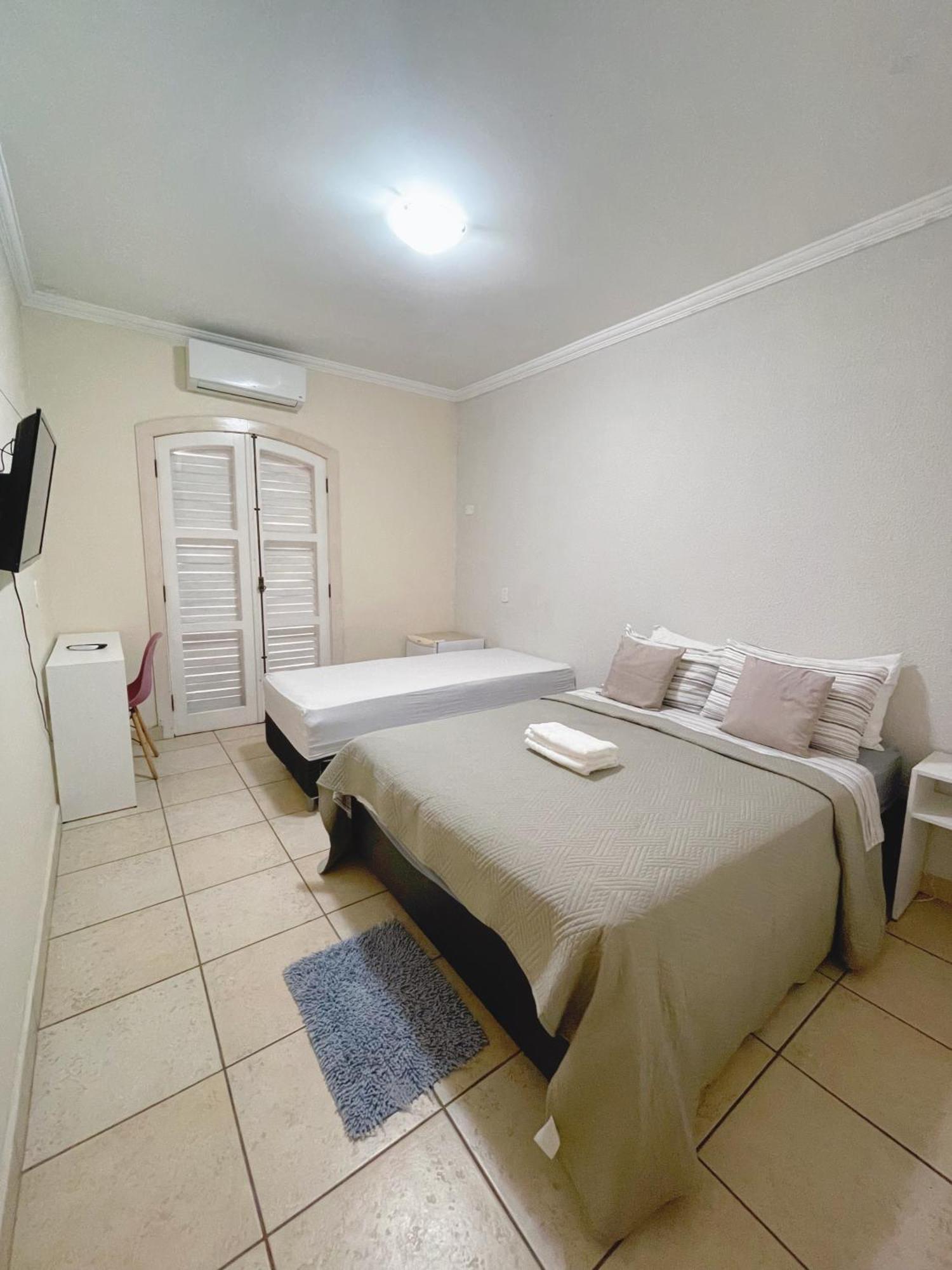 Blue Hale Hotel Гуаружа Екстериор снимка