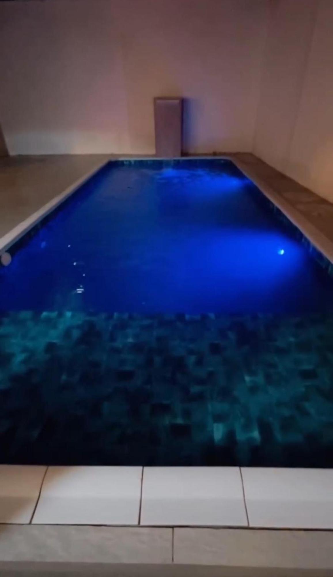 Blue Hale Hotel Гуаружа Екстериор снимка